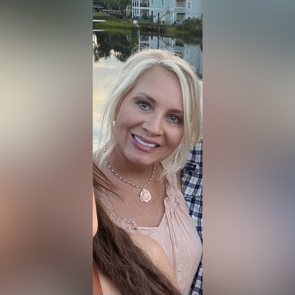 โฅ๏ธ๐๐ป๐ถMeet your Posher, Kim๐๐๏ธ๐๐  - Picture 7 of 12